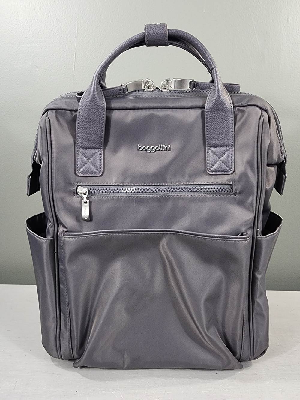 Baggallini Soho Backpack Travel Laptop Lightweight Water Resistant Luggage Bag